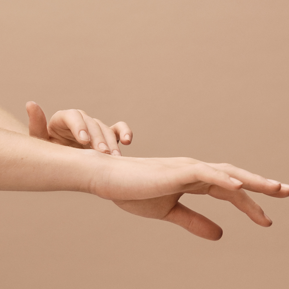 Torra händer: läs våra tips för handvård